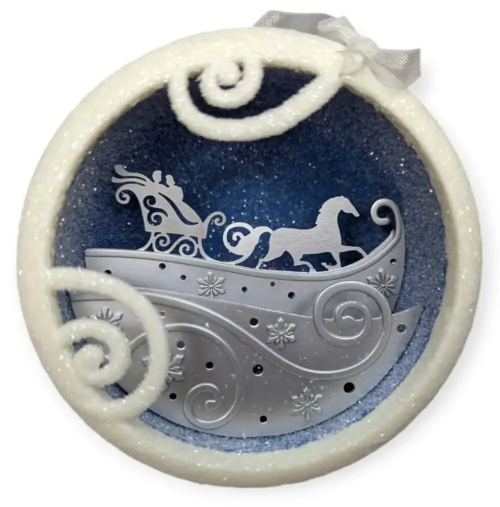 2015 Hallmark Keepsake Ornament - Moonlit Sleigh Ride / With Box